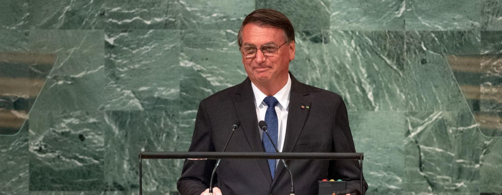 Brazilský prezident Jair Messias Bolsonaro z Brazílie vystupuje ve všeobecné rozpravě na 77. zasedání Valného shromáždění OSN.